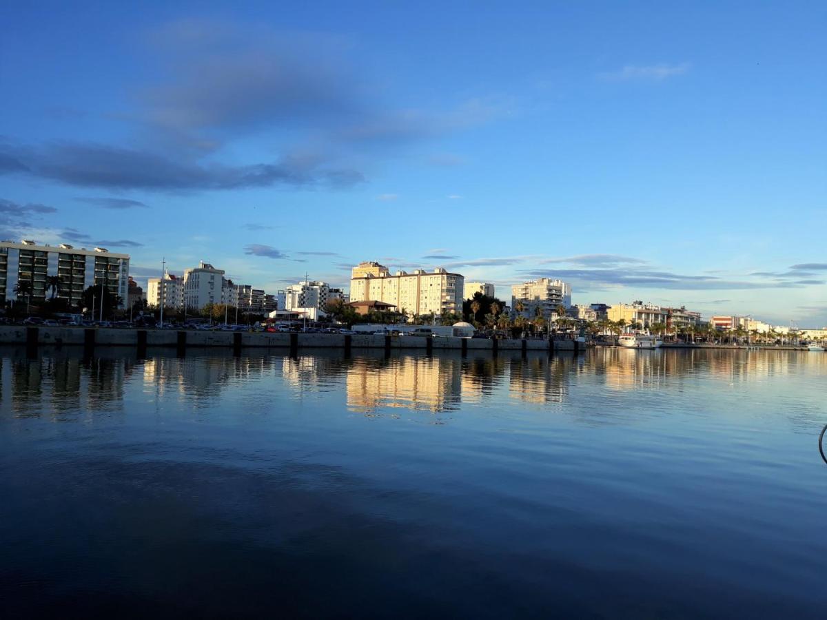 Apartamento Playa & Port Gandia Solo Familias Екстериор снимка